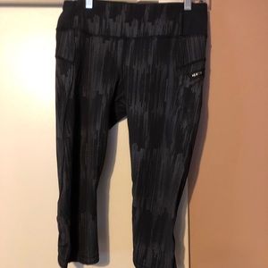 Lululemon crop pants